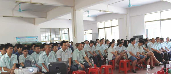 熱烈祝賀2015年8月份佛山興順精密模具有限公司管理升級(jí)誓師大會(huì)順利召開！