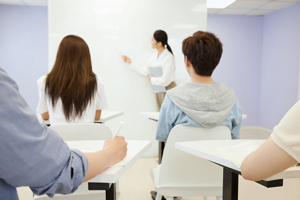 人才梯隊建設(shè)：培養(yǎng)儲備，確保企業(yè)持續(xù)發(fā)展